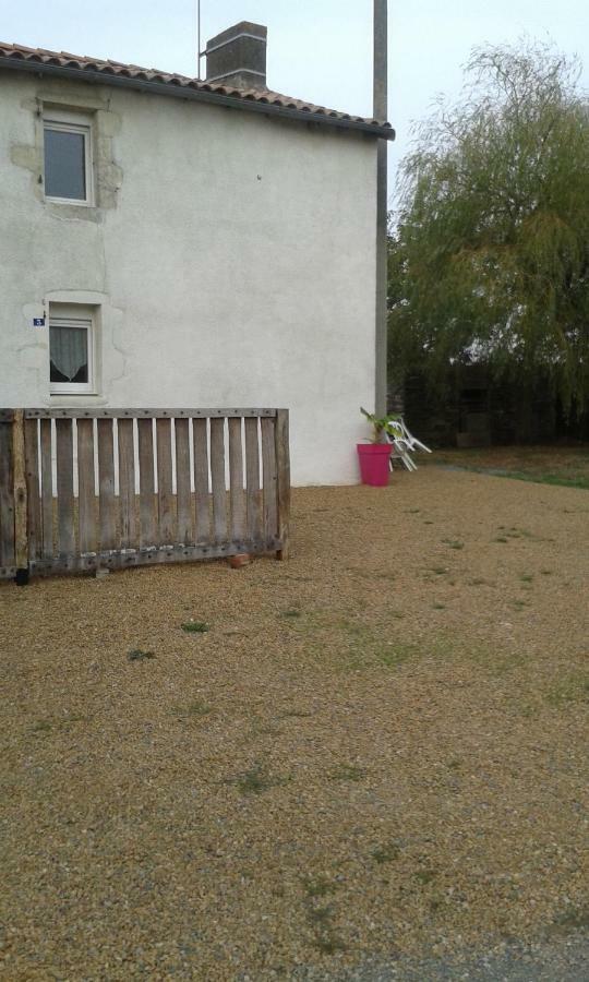 Gite Blonimael Vendrennes ภายนอก รูปภาพ